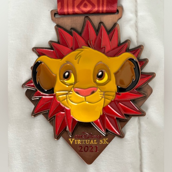 RunDisney 5K Lion King Medal Set 🦁🐗🐛🎶 - Picture 2 of 10
